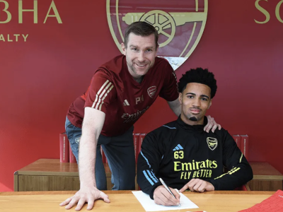 Ethan Nwaneri signs first pro deal with Arsenal 