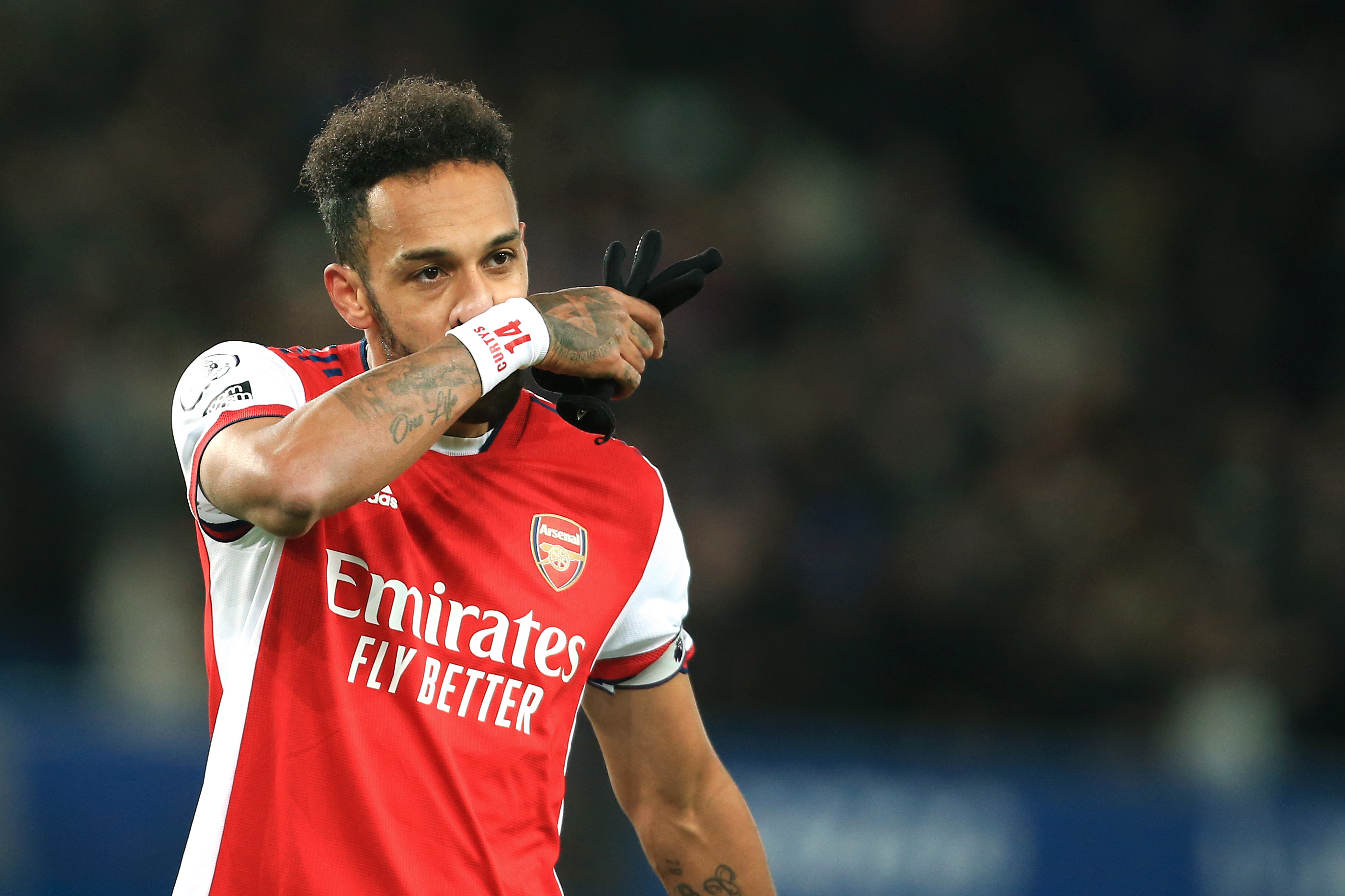 Pierre-Emerick Aubameyang: Barcelona agree deal to sign Arsenal striker on day of drama 
