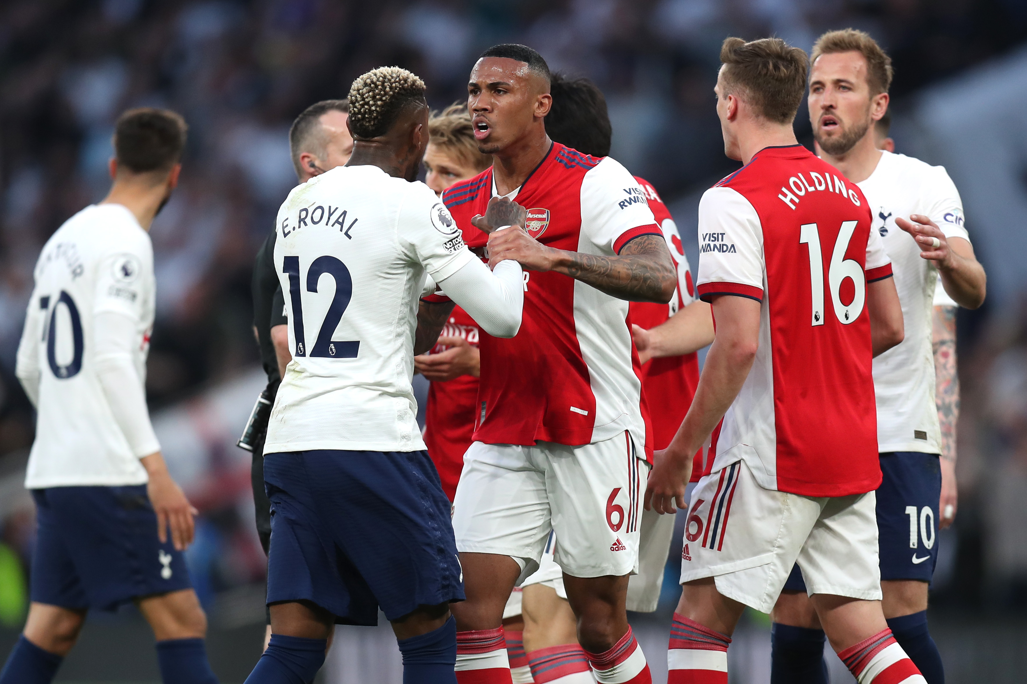 Arsenal: It's all to play for with two matches to go as race for Champions League qualification hots up 