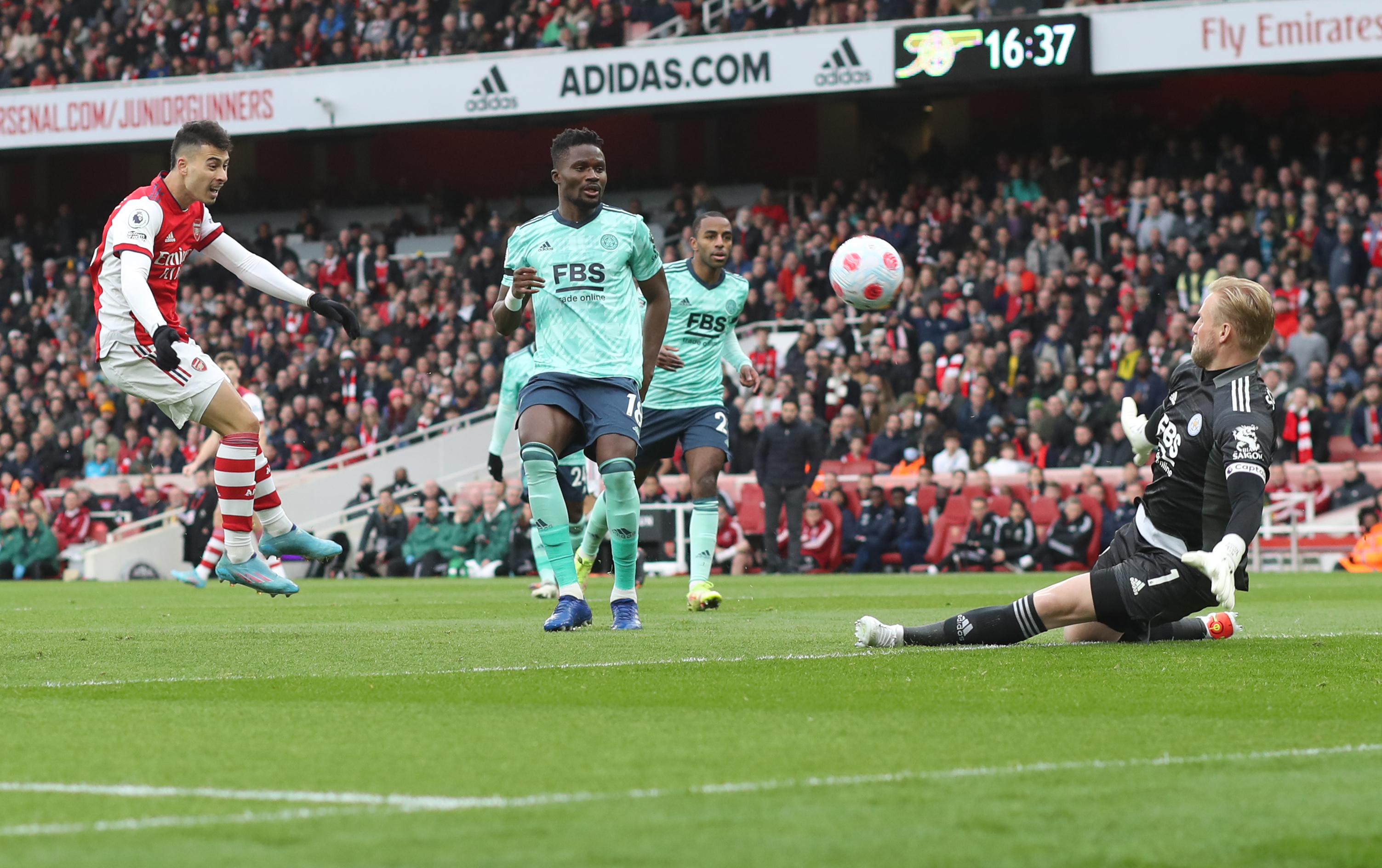 How Bernd Leno emerged as key player in Arsenal aiming to land long-term transfer target Youri Tielemans 