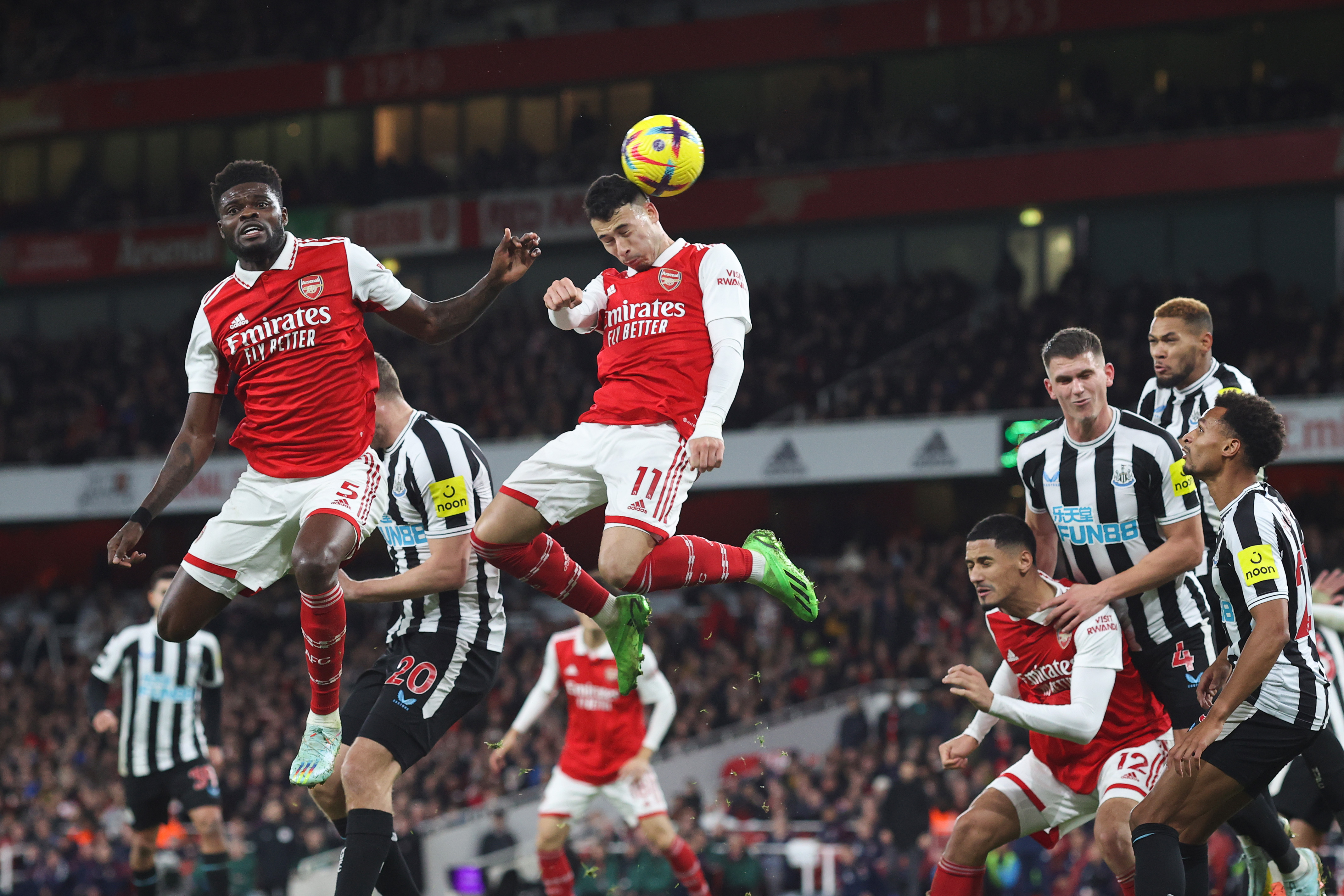 Arsenal 0-0 Newcastle: Gunners move eight points clear but can't break down defensive Magpies 