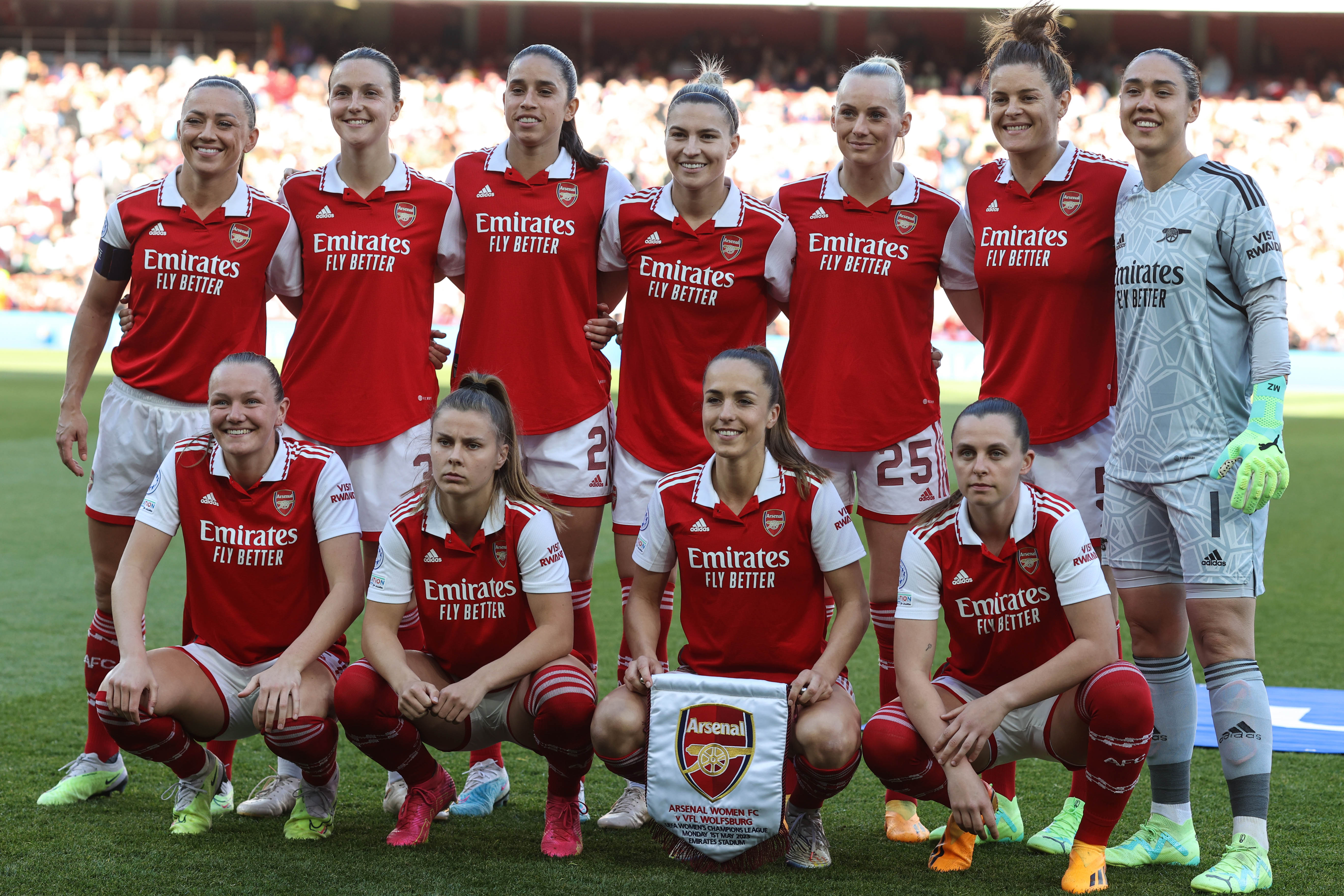 Arsenal close in on Women's Champions League quarter-finals after