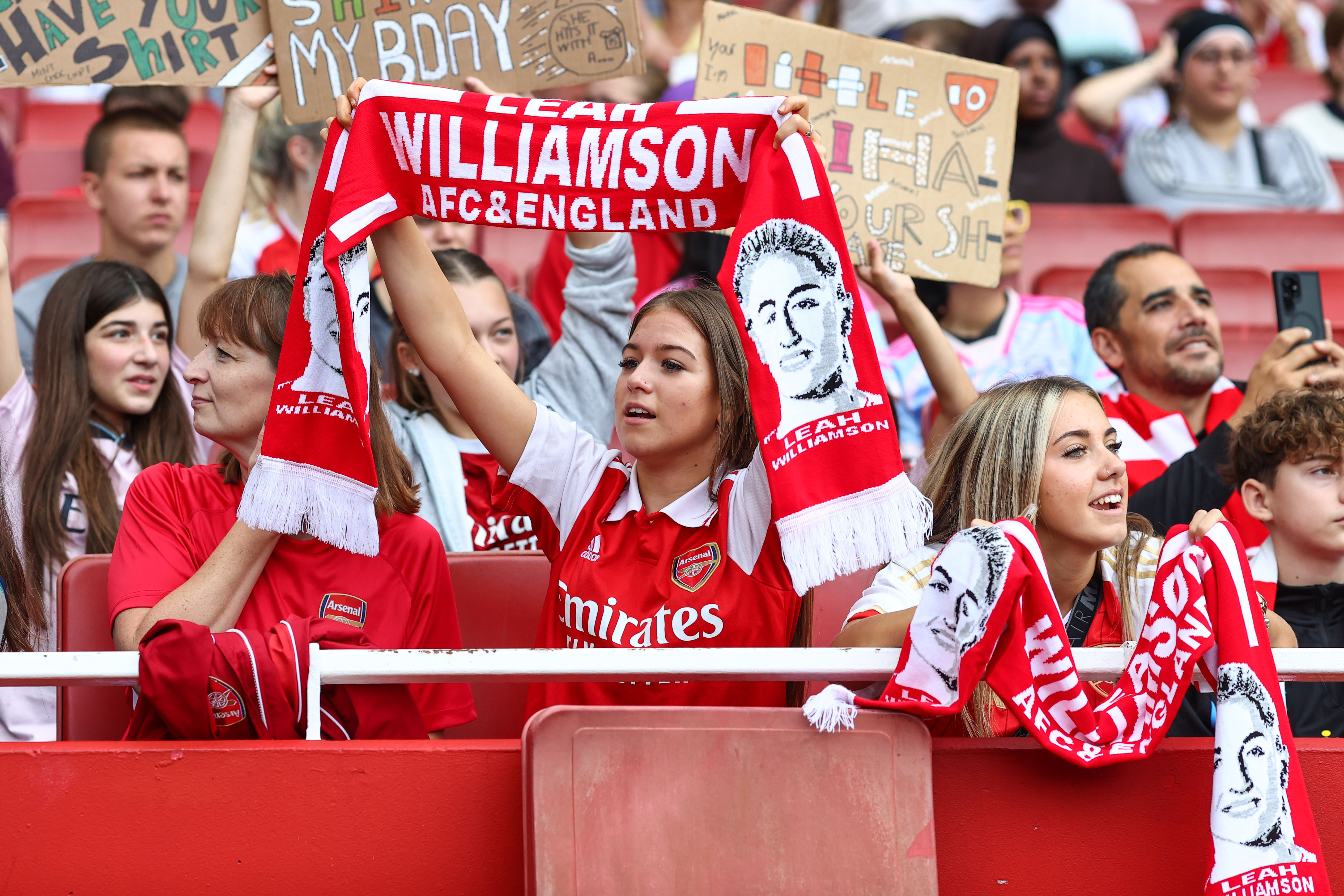 Injury returns, milestones and hat-tricks: Arsenal Women thrash Reading