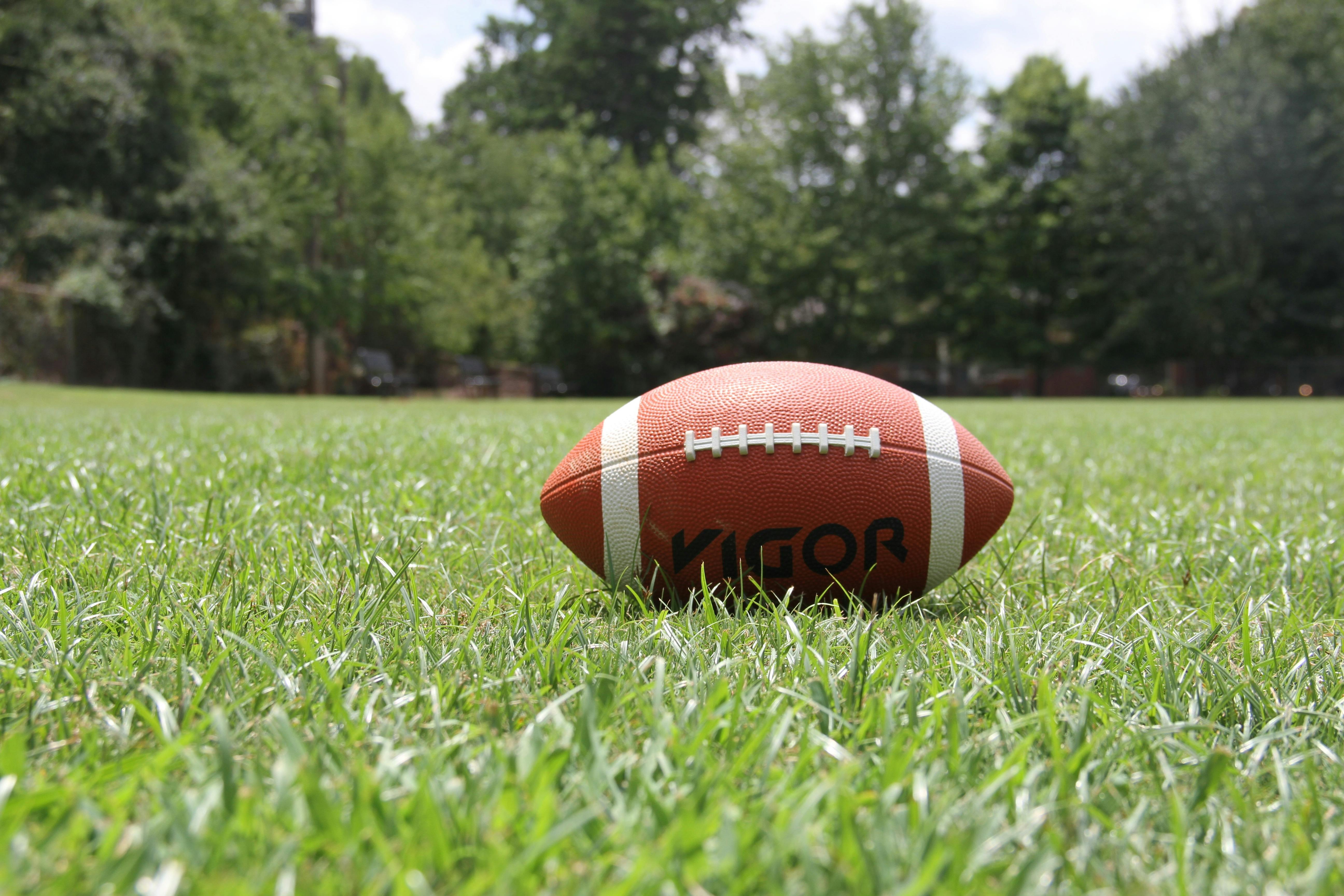 How NFL Tactics Compare to Arsenal's Style of Play: A Tactical Deep Dive