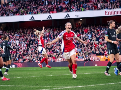 Ten of the Best: Here's 10 superb shots by Suzy Lycett from Arsenal Women beating Liverpool 4-0