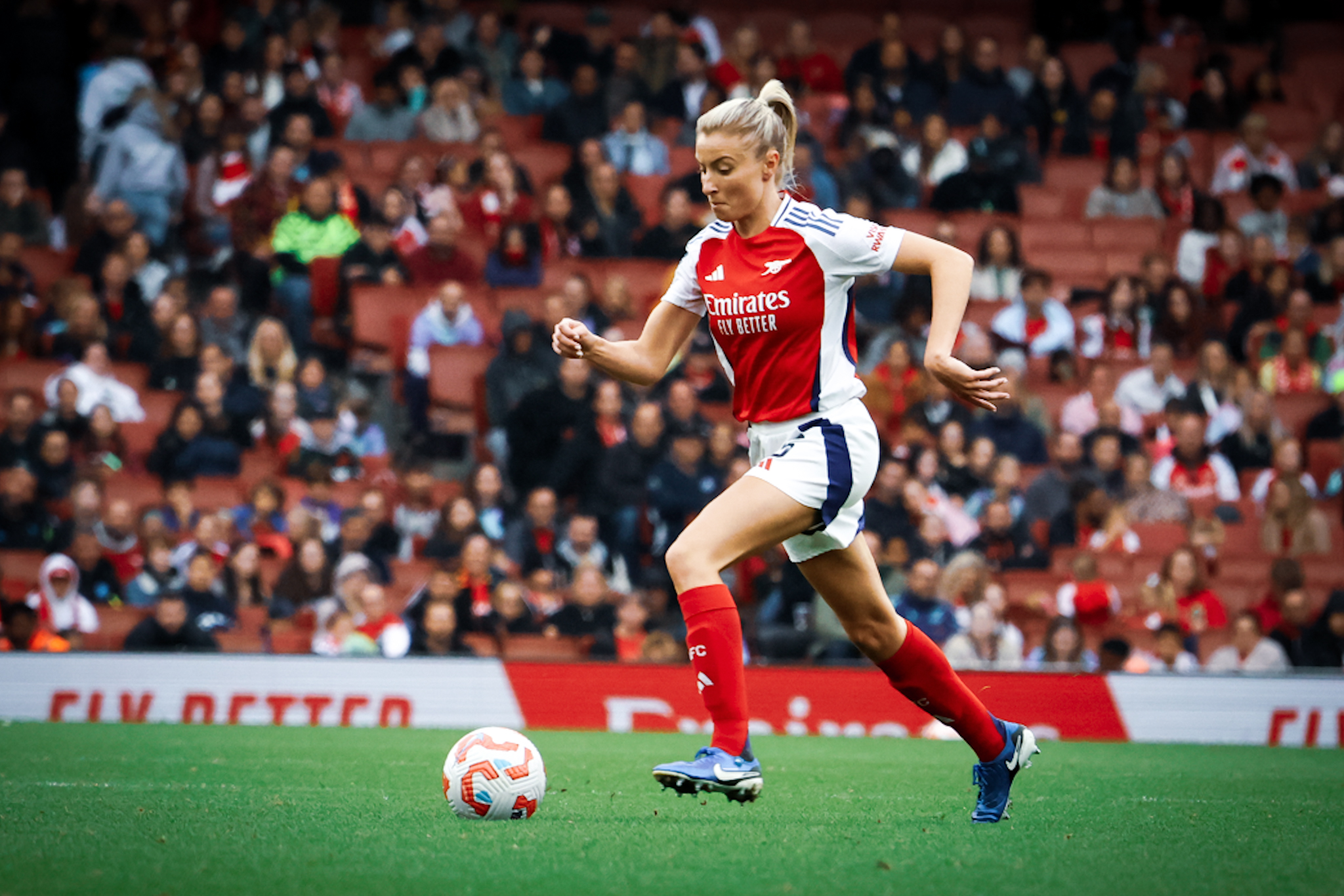 Leah Williamson Speaks to The Gooner Fanzine ahead of Arsenal’s UWCL Quarter-Final Second Leg