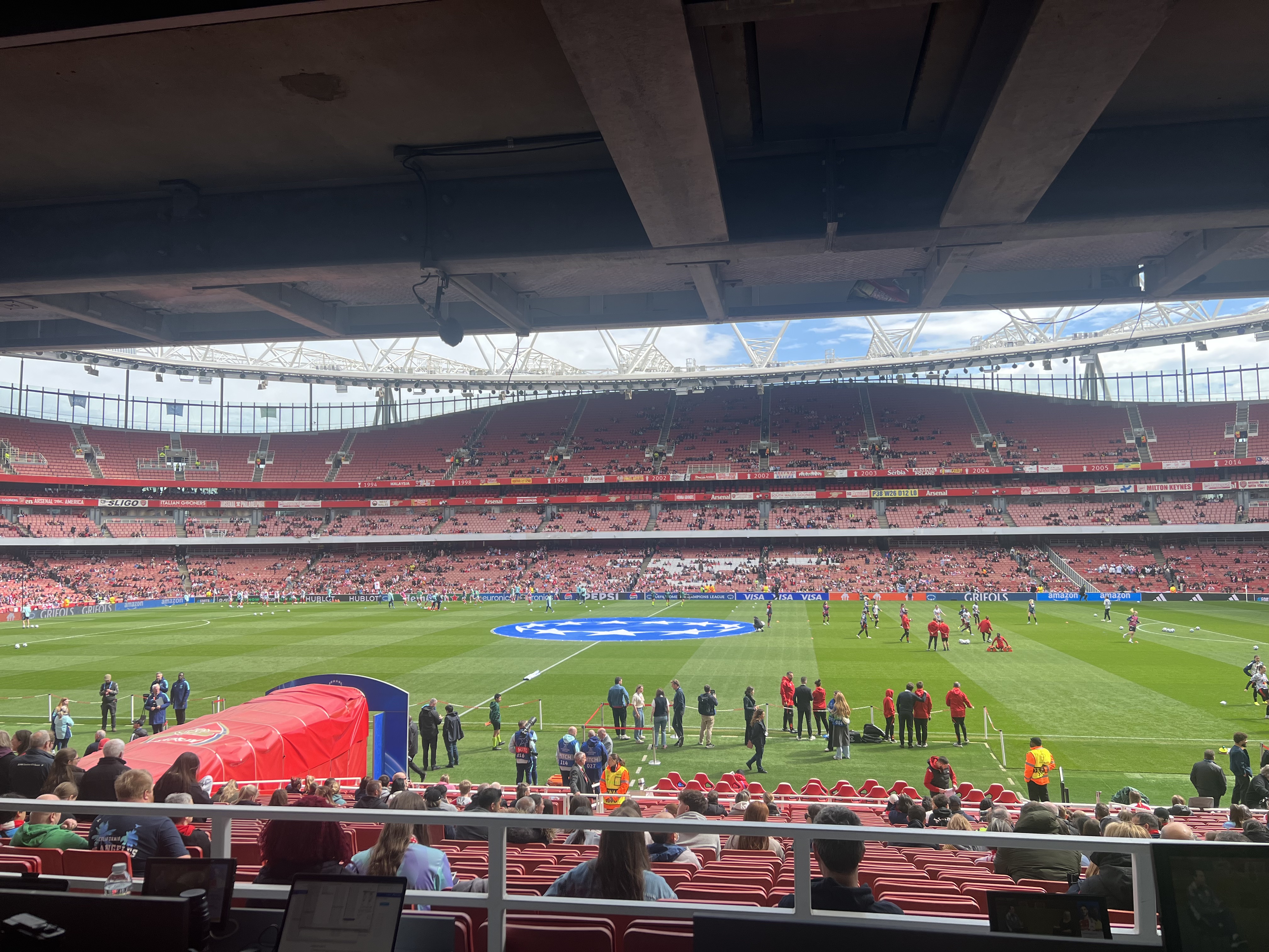 Live blog: Arsenal vs Lyon UWCL semi-final