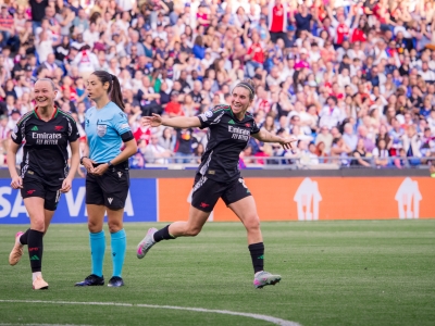 AWFC gallery: the 10 best pictures from a huge victory in Lyon