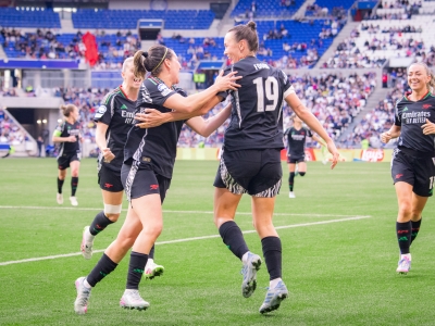 AWFC gallery: the 10 best pictures from a huge victory in Lyon