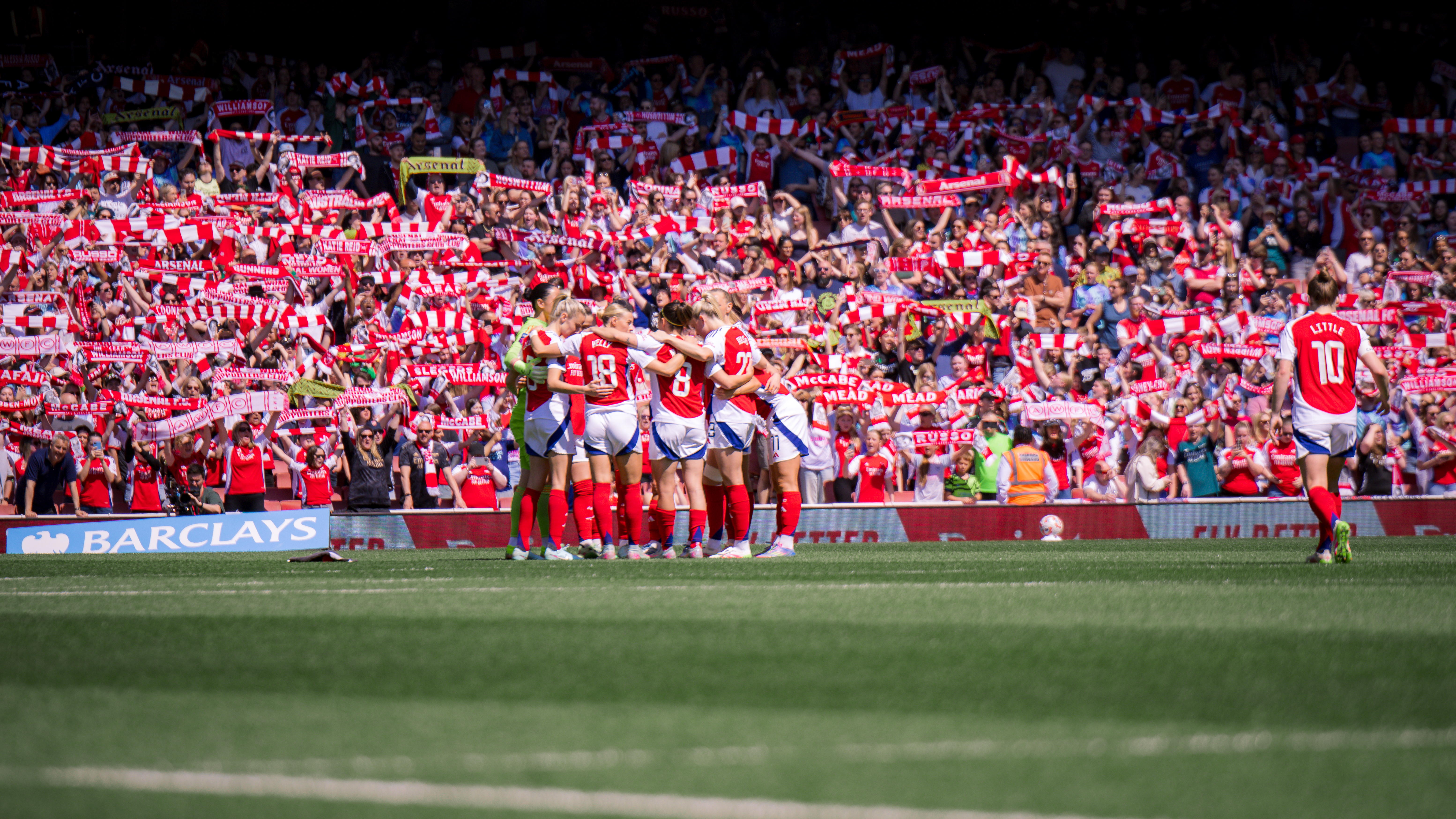 Report: Arsenal Women beat Manchester United 4-3 in final WSL game
