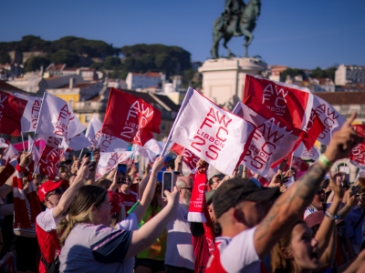 UEFA Women's Champions League Final Live Blog: Arsenal go for European glory against Barcelona