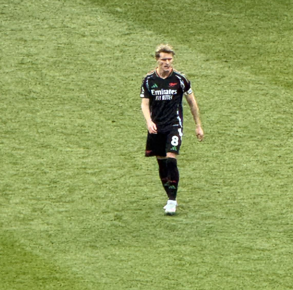Southampton 1-2 Arsenal: Odegaard's late winner seals victory after Tierney's send-off