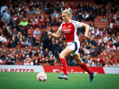 Report: Leah Williamson leads Lionesses to 7-0 win as Russo and Mead shine against Jamaica