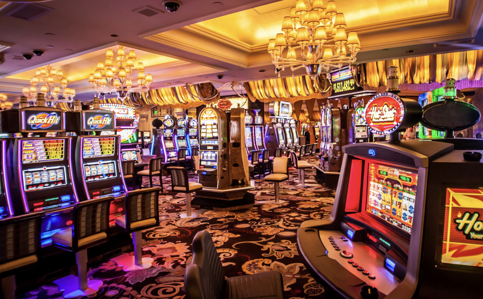 Arsenal Fans Turn to Casino Gaming: Beyond Football Betting