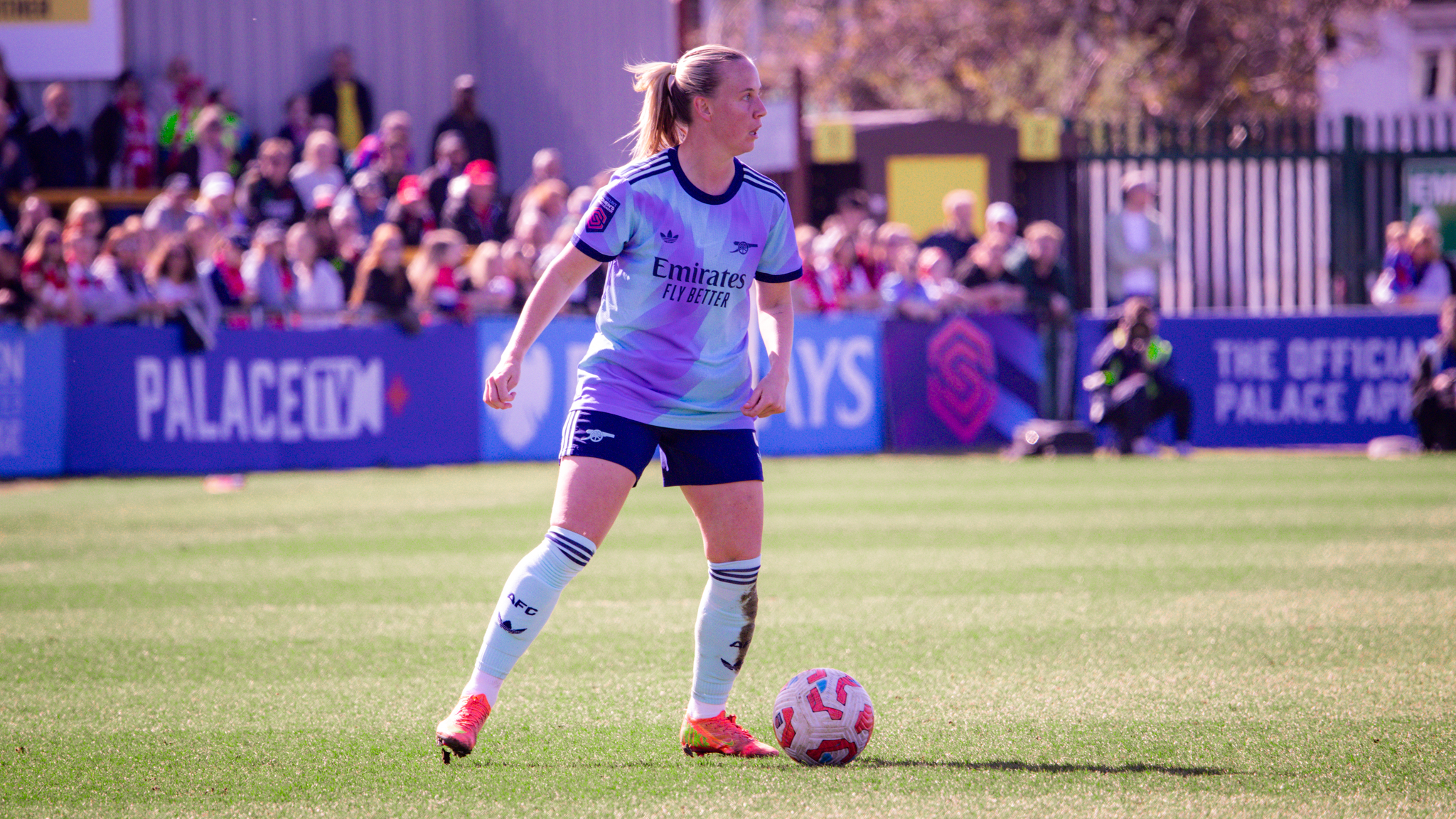 Reports: London City Lionesses make formal offer for Arsenal's Beth Mead