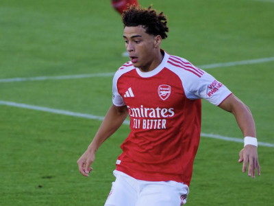 Arsenal Academy Gallery as Albert Stuivenberg visits Meadow Park to study talented Young Guns 
