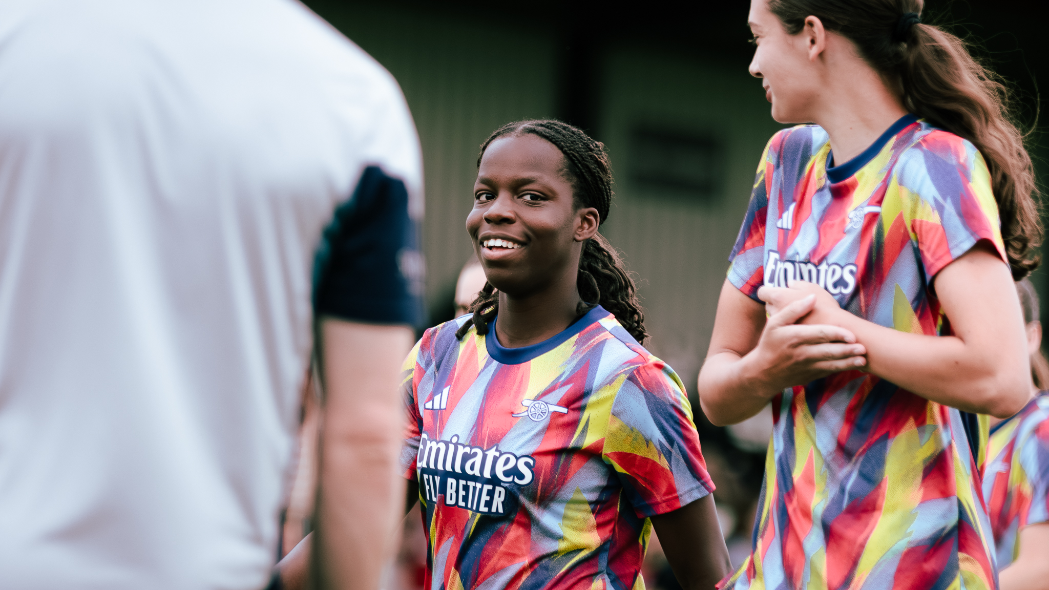 Viv Lia joins Nottingham Forest on loan