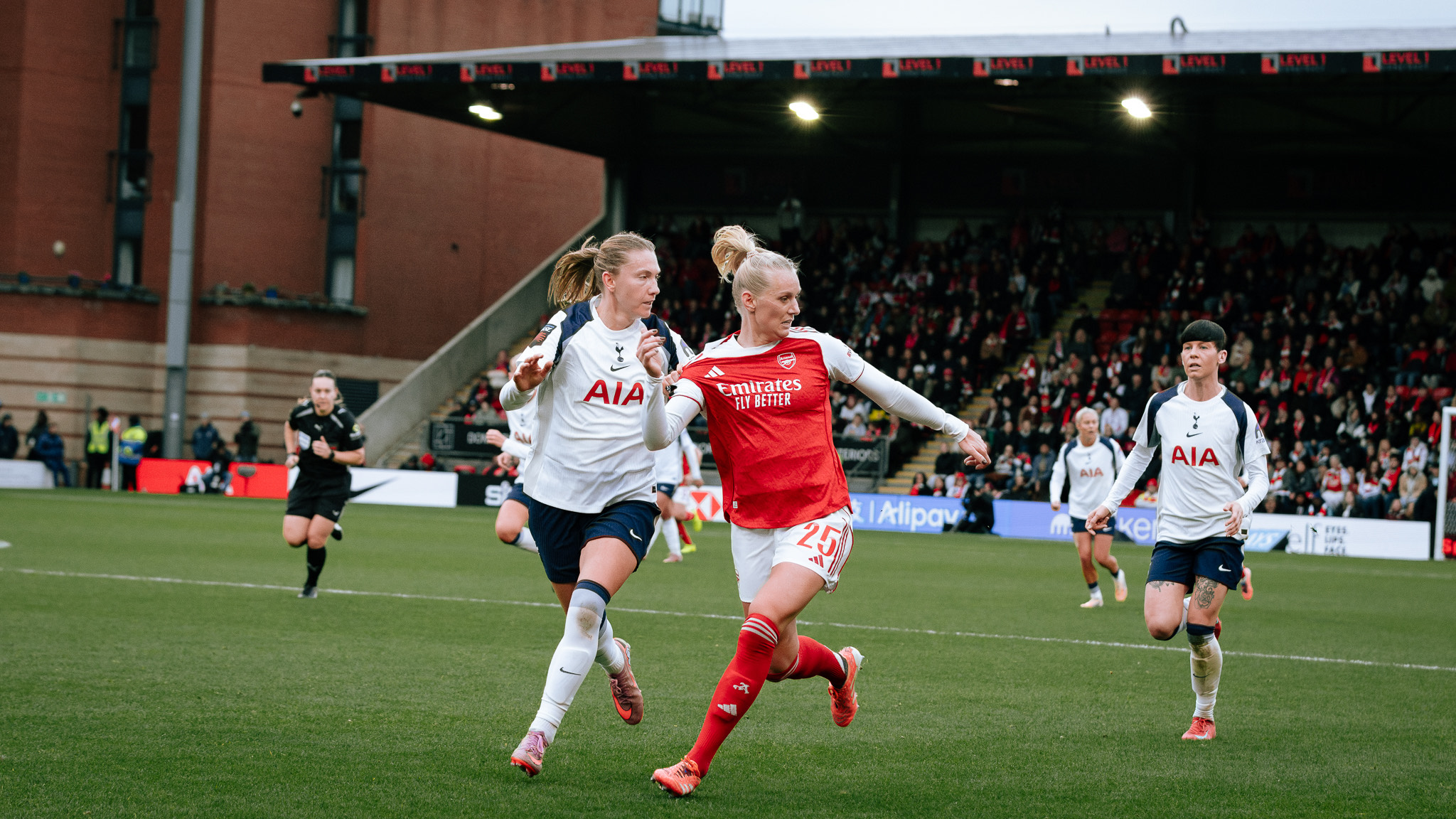 Suzy Lycett's Ten of the Best from the North London Derby 