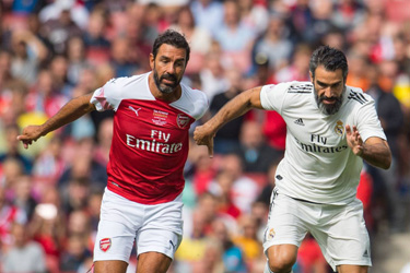 Arsenal Old Boys v Real Madrid Legends