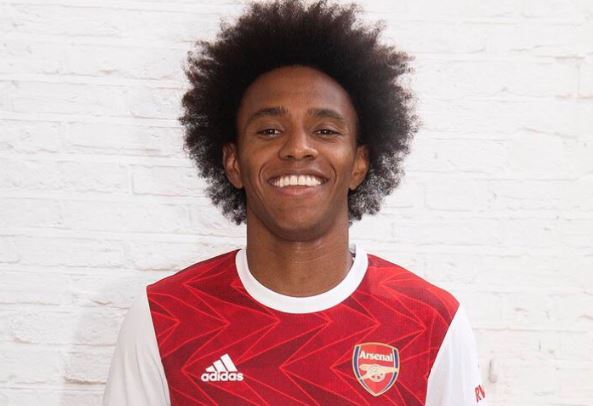 Arsenal complete Willian signing