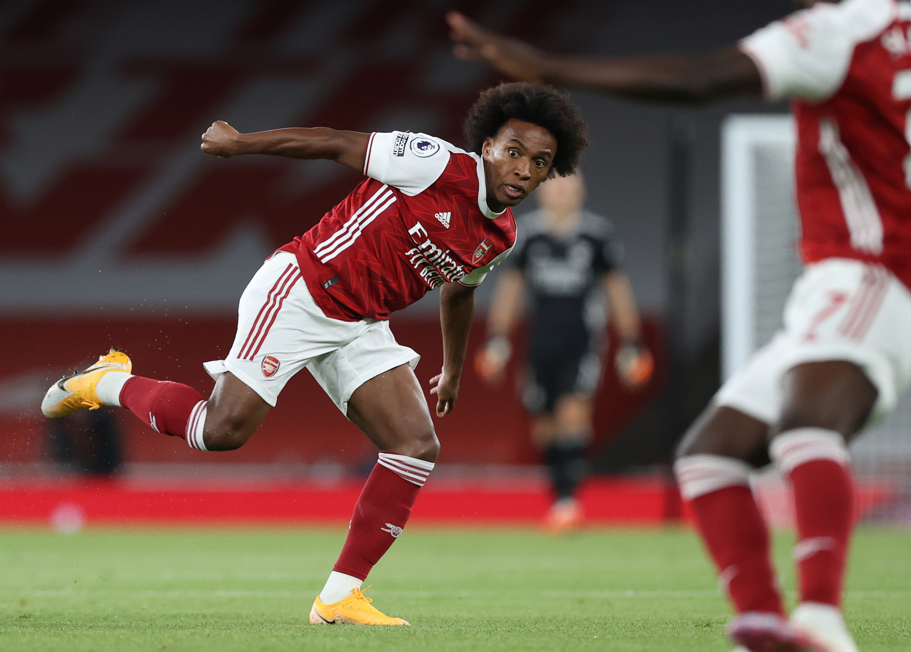 Willian becoming another big-earning burden for Arsenal
